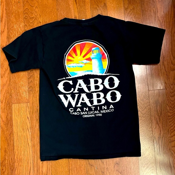 Beach look Cabo Wabo Cantina t-shirt. Size men’s small - Picture 3 of 3